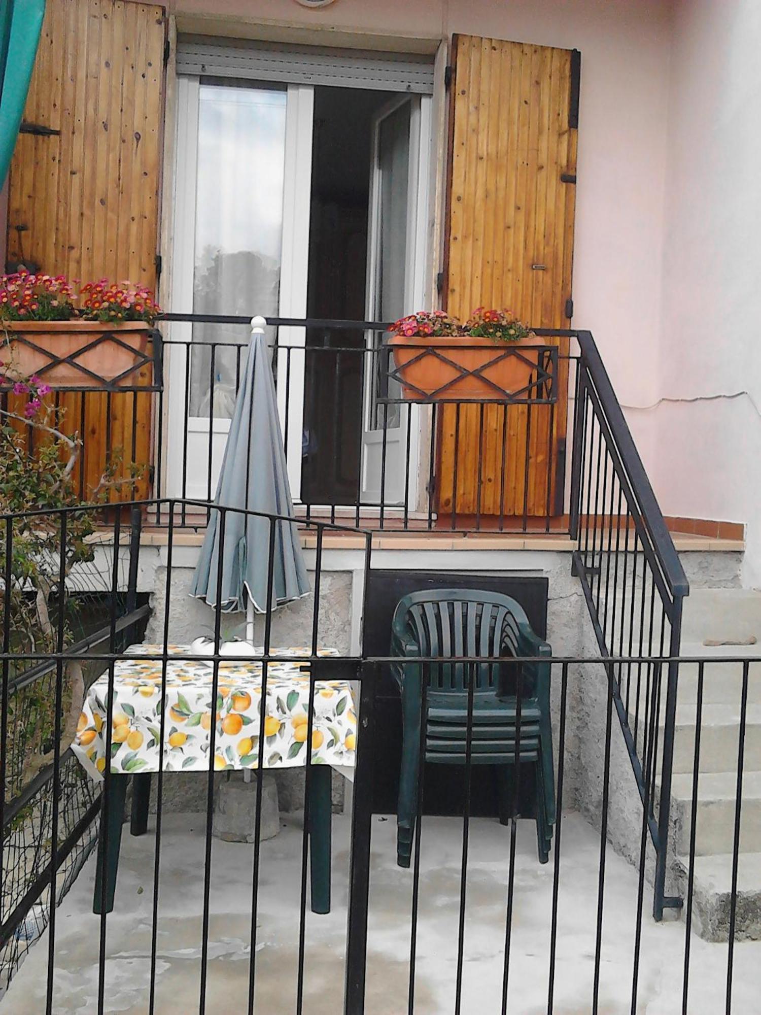 Appartamentino Nadia Μοντερόσο αλ Μάρε Εξωτερικό φωτογραφία